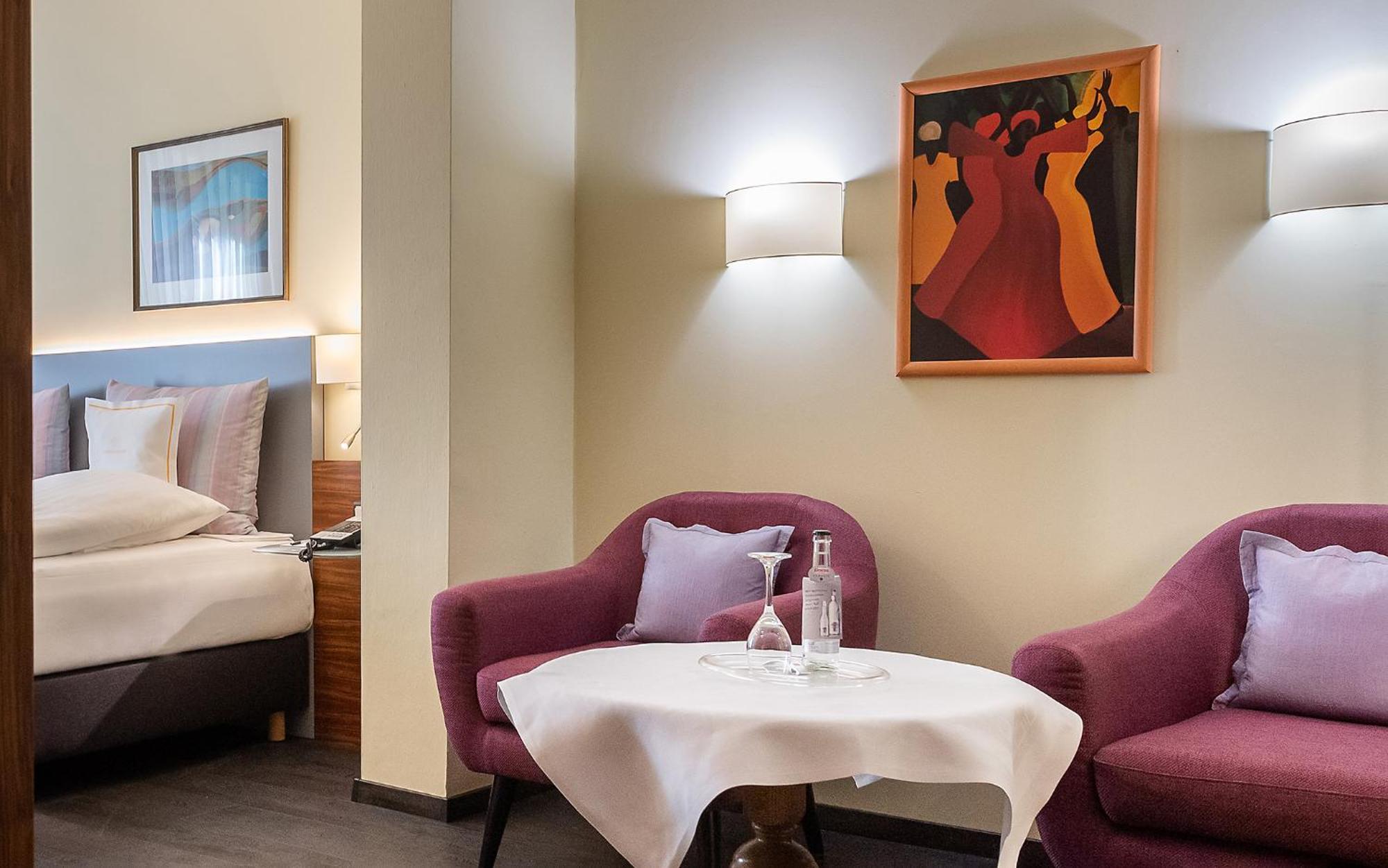 Romantichotel Goldener Karpfen Отель
