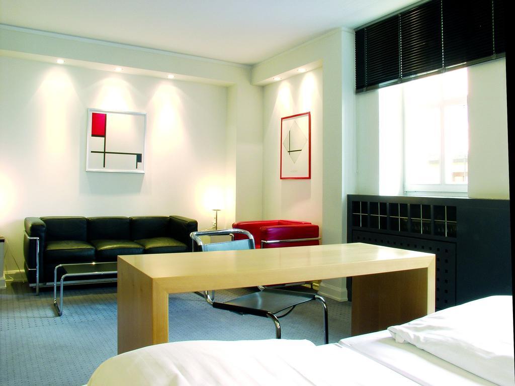 Romantichotel Goldener Karpfen Отель